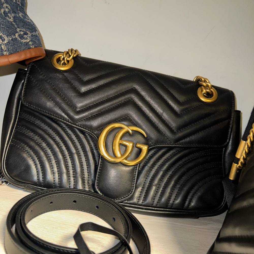 GG MARMONT MEDIUM SHOULDER BAG